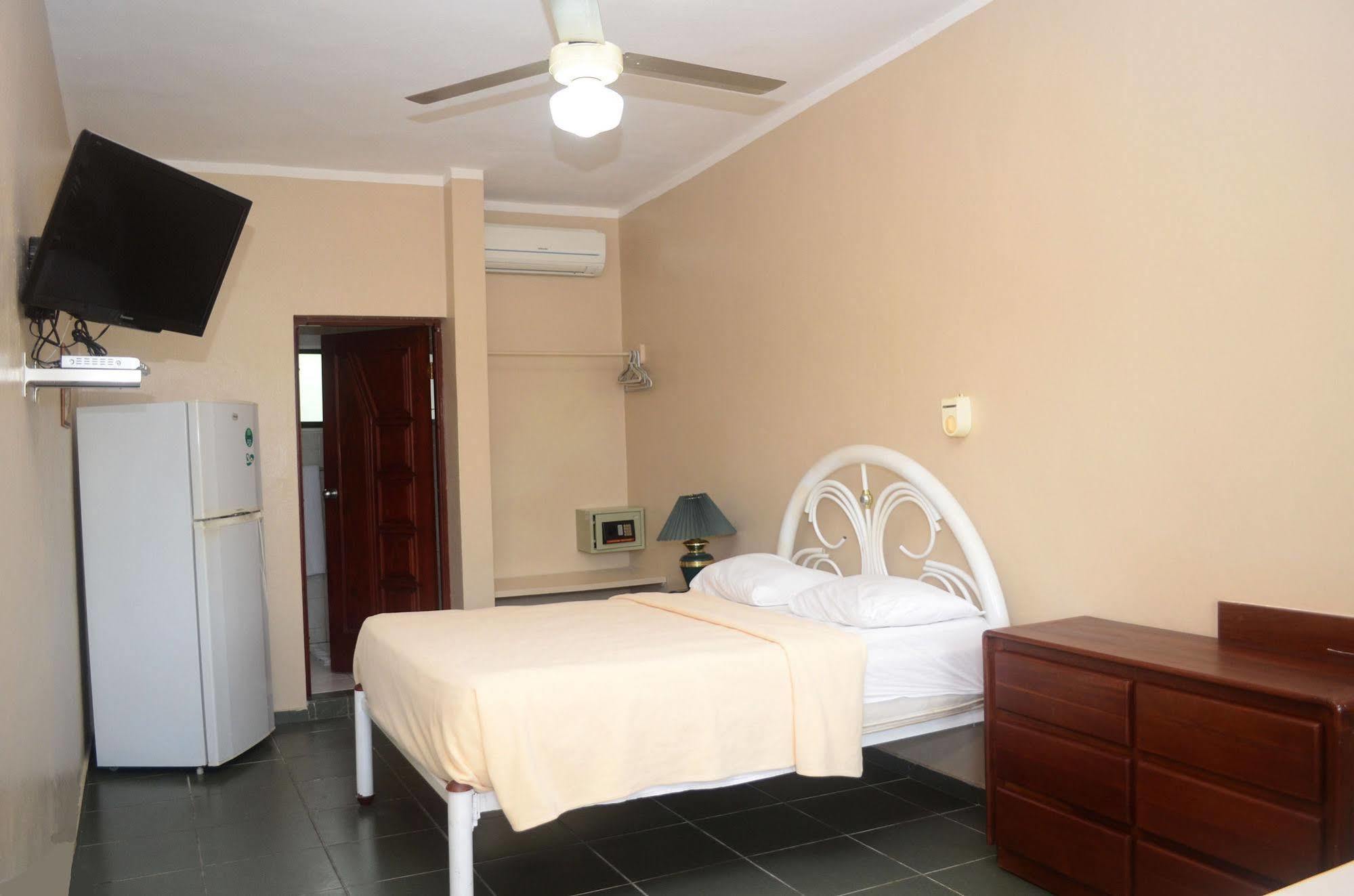 Hotel Garant & Suites Boca Chica Extérieur photo